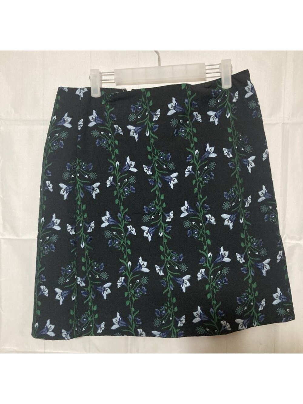 Ann Taylor Factory Floral Tapestry Straight Mini Skirt Black And Blue Size 8